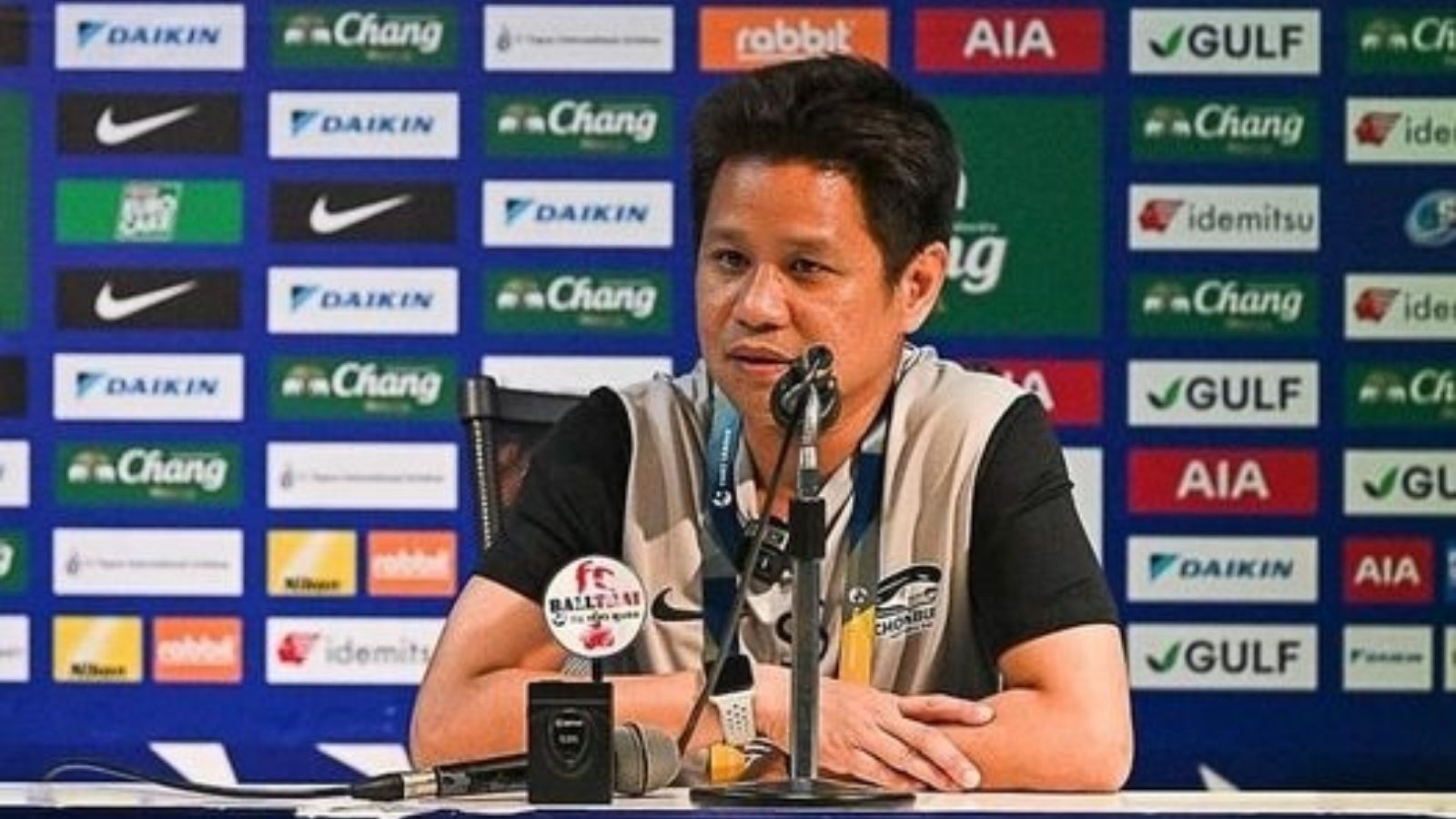 ศศิศ สิงห์โตทอง