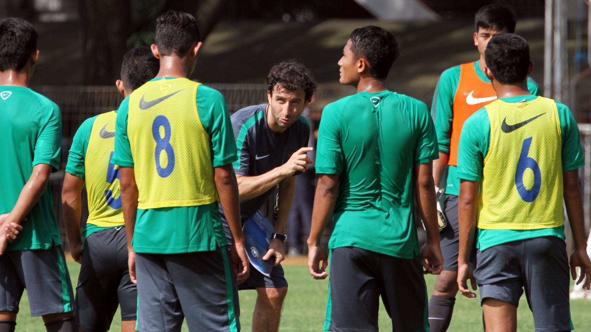 Luis Milla - Latihan Timnas Indonesia U-22