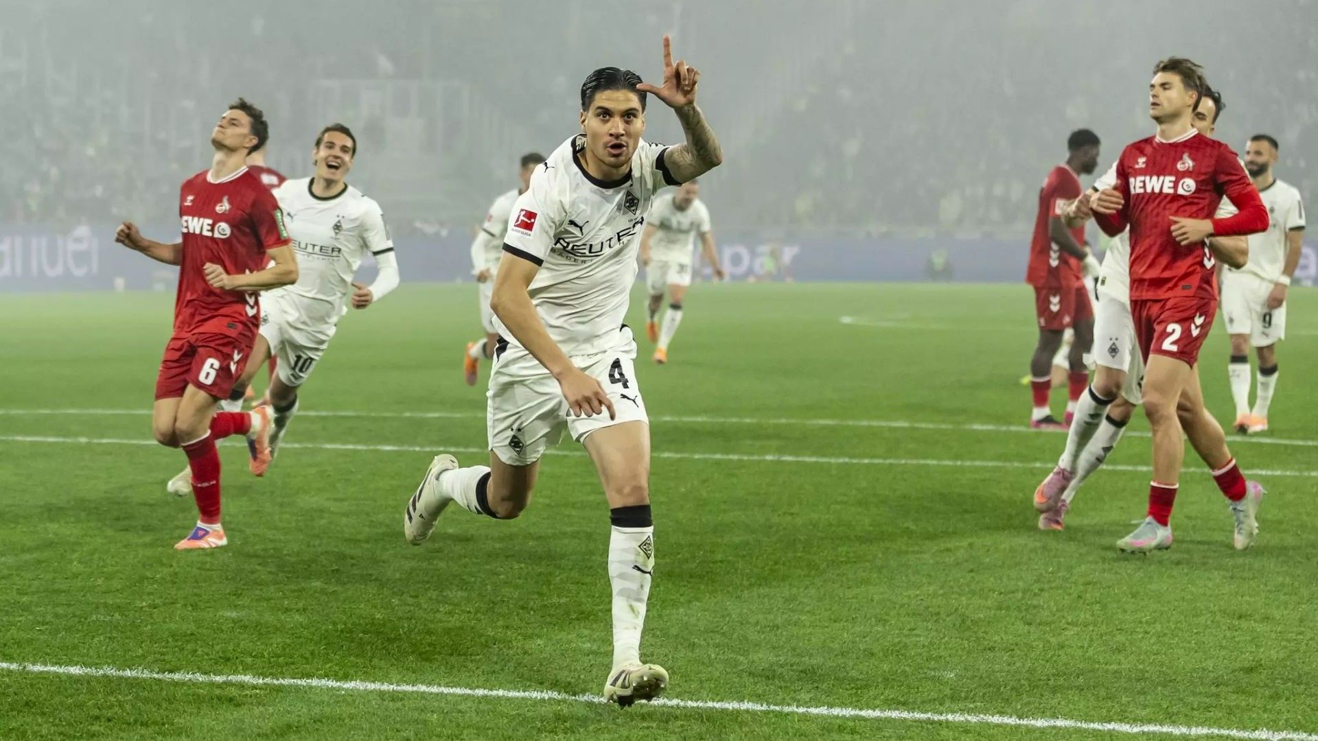 Selebrasi Kevin Diks - Borussia Moenchengladbach vs FC Koln 09112025