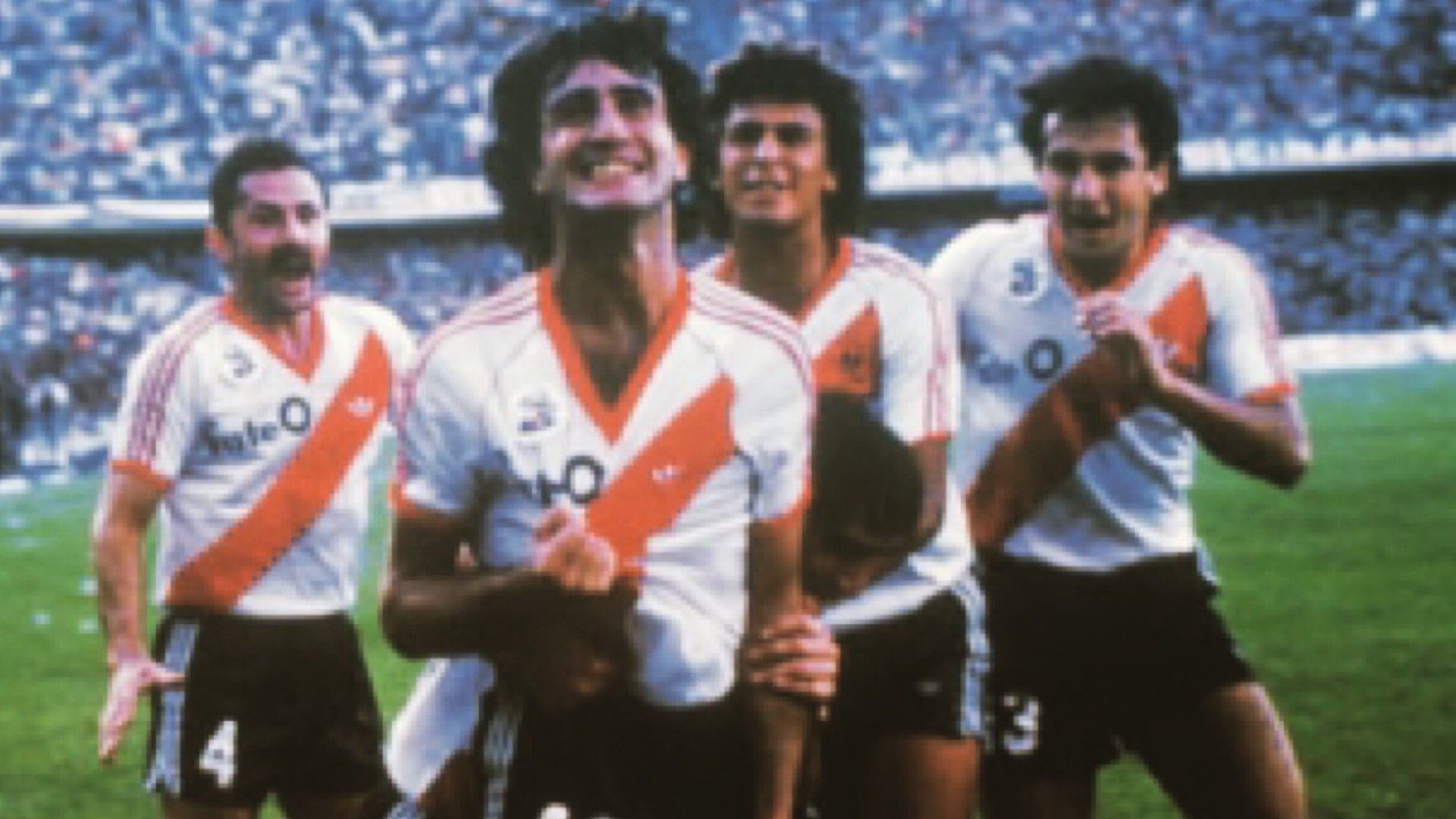 Boca 2-0 River 1986 pelota naranja y Norberto Alonso