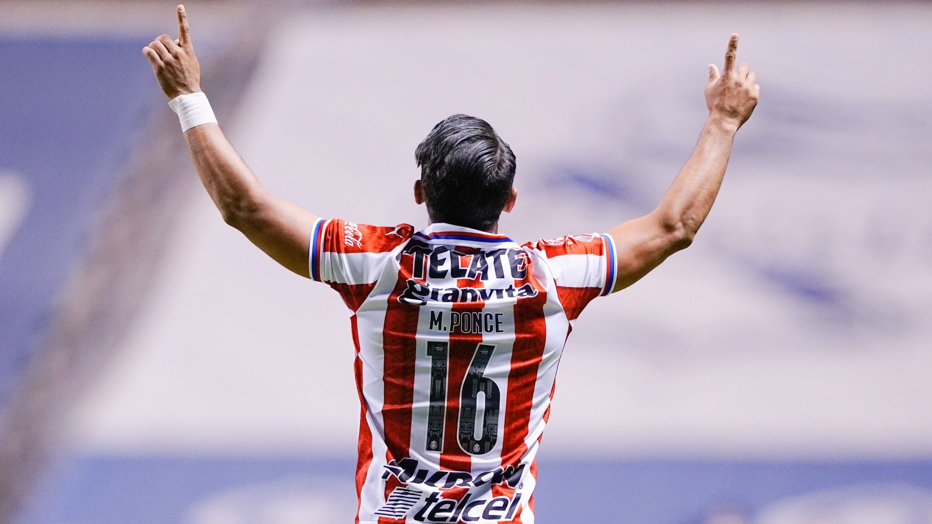 Miguel Ponce Chivas