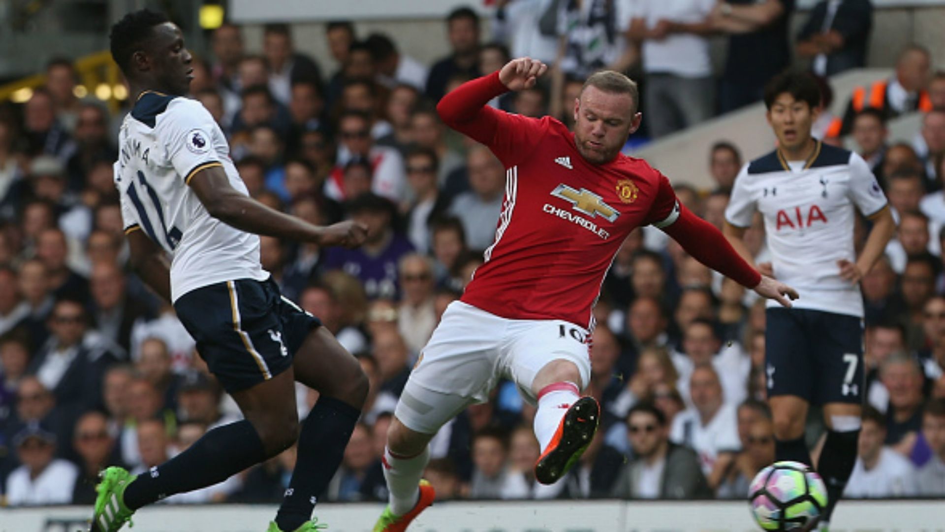 Victor Wanyama v Wayne Rooney