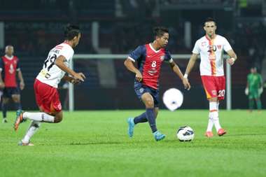 JDT skipper Safiq Rahim in the thick of things against Sime Darby FC.
