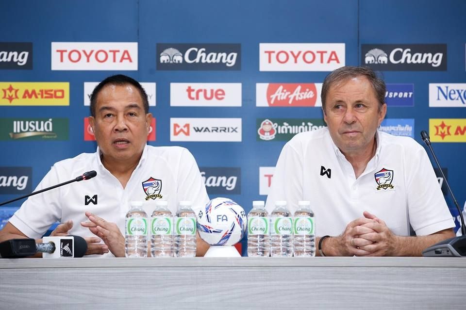 พลตำรวจเอก สมยศ พุ่มพันธุ์ม่วง - มิโลวาน ราเยวัช