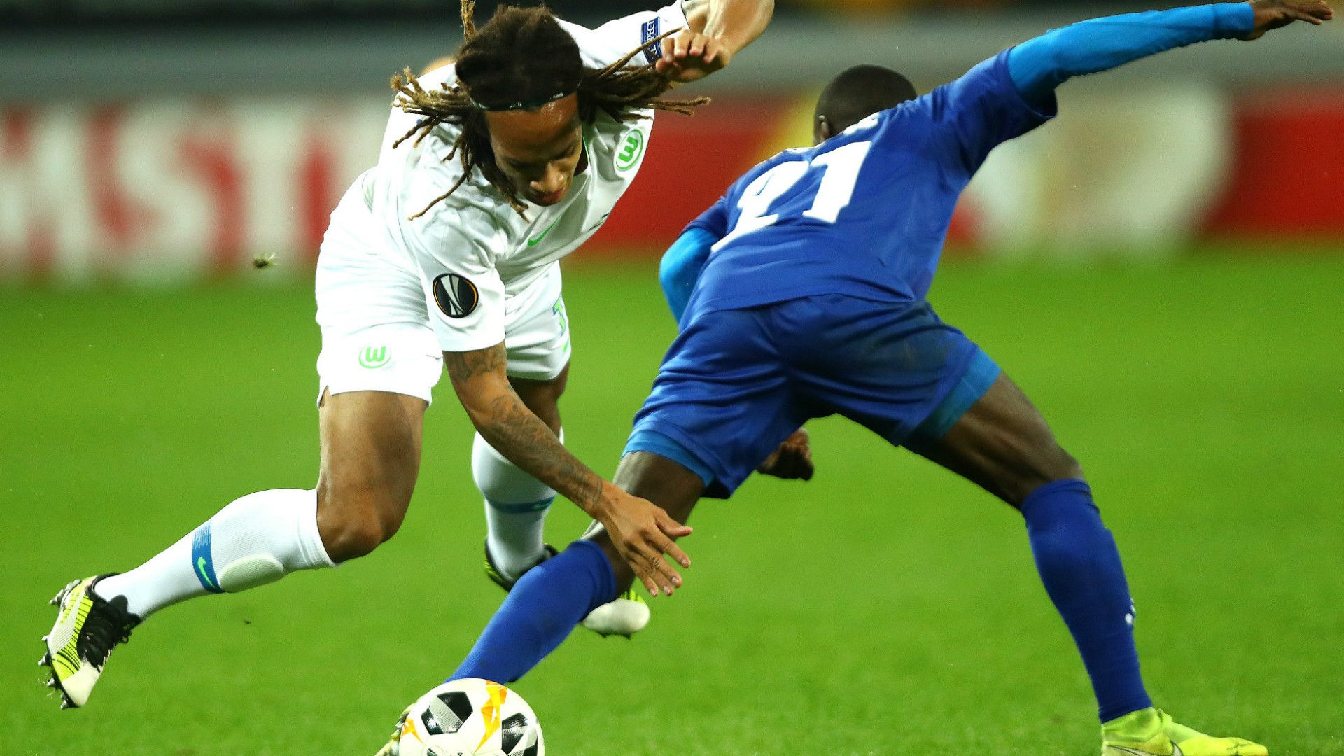 KEVIN MBABU WOLFSBURG EUROPA LEAGUE 24102019