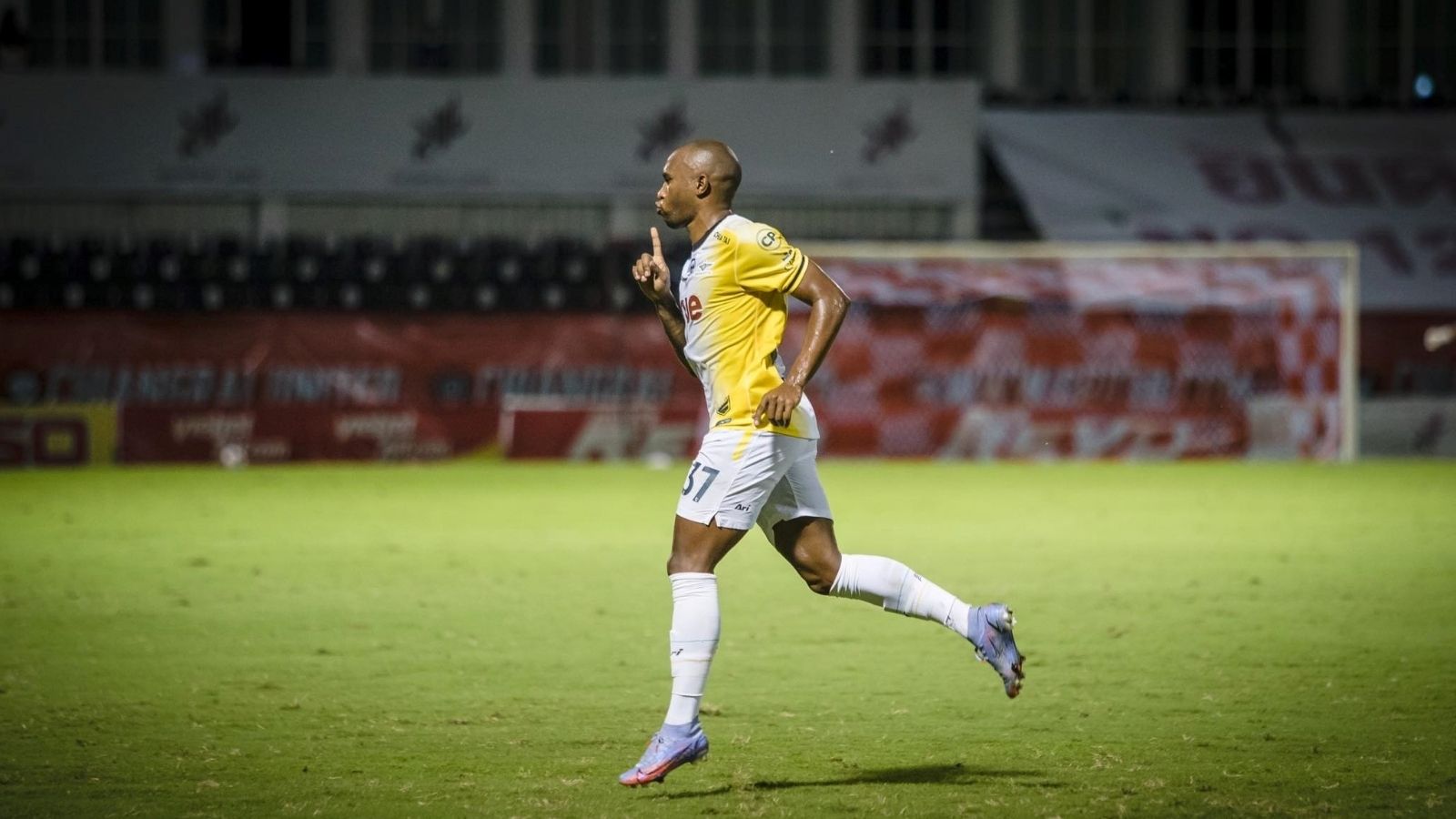 เฮแบร์ตี้ แฟร์นานเดส