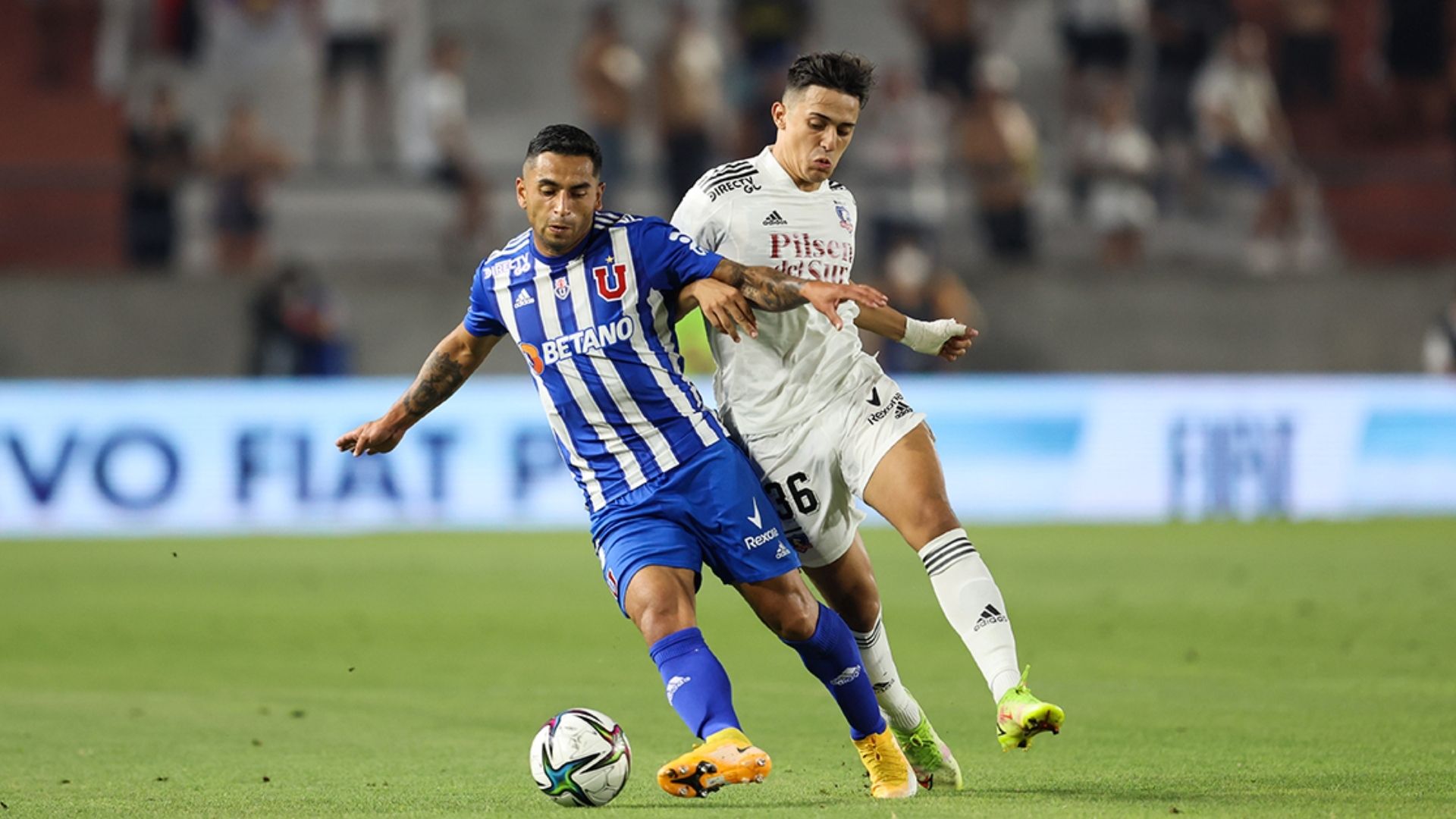 Colo Colo Universidad de Chile 140122 Yonathan Andía Pablo Solari