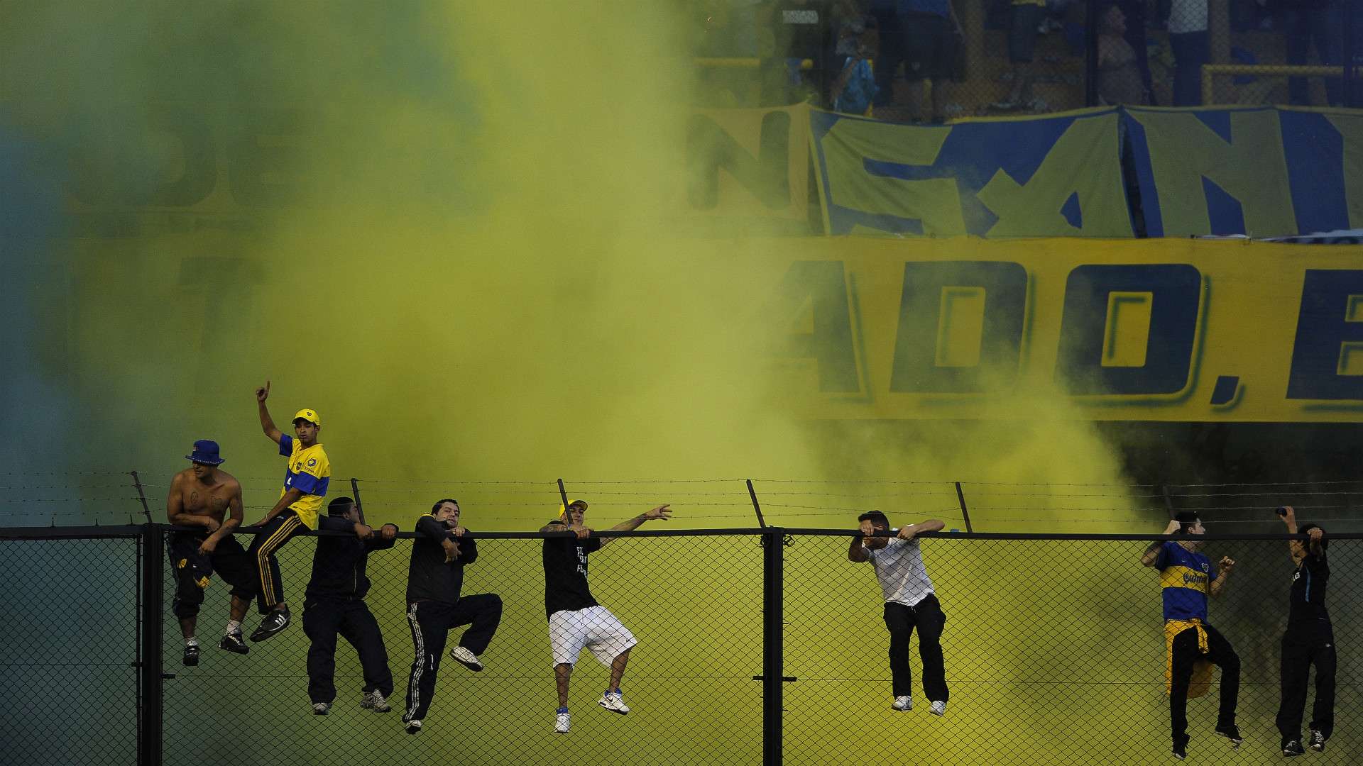 Boca Juniors River Plate fans 05052013
