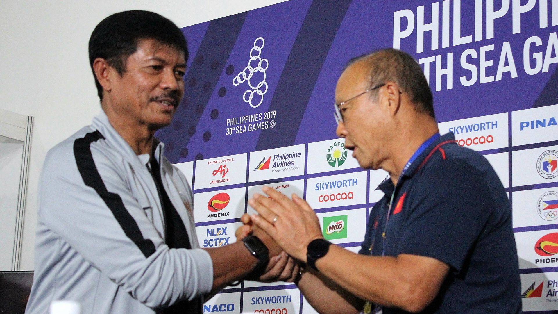 Indra Sjafri - Pelatih Indonesia U-23 & Park Hangseo - Pelatih Vietnam