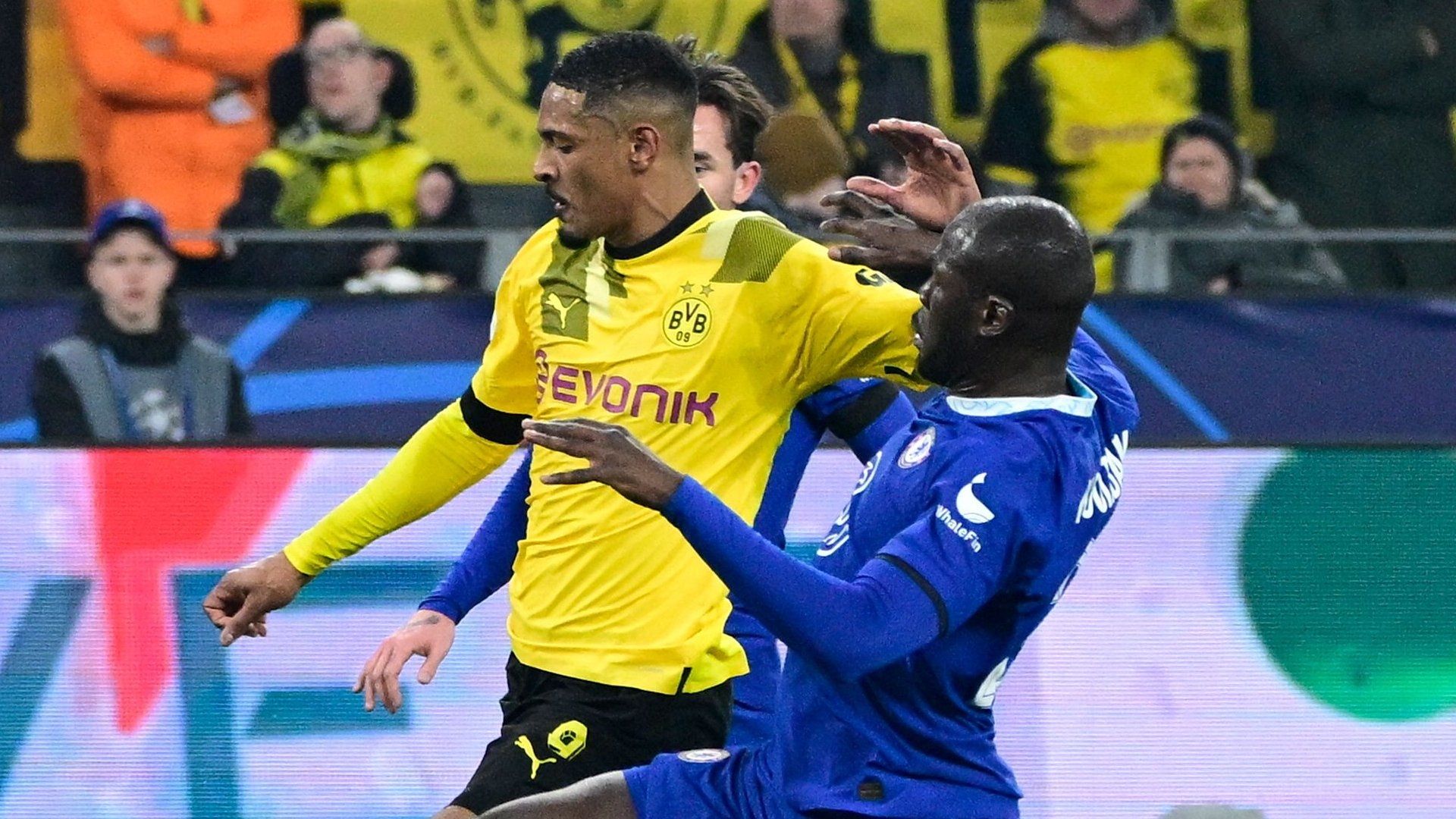 Sebastien Haller Dortmund Champions League 15022023
