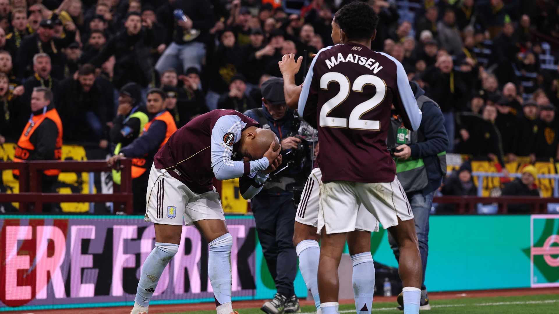 Malen Aston Villa Young Boys