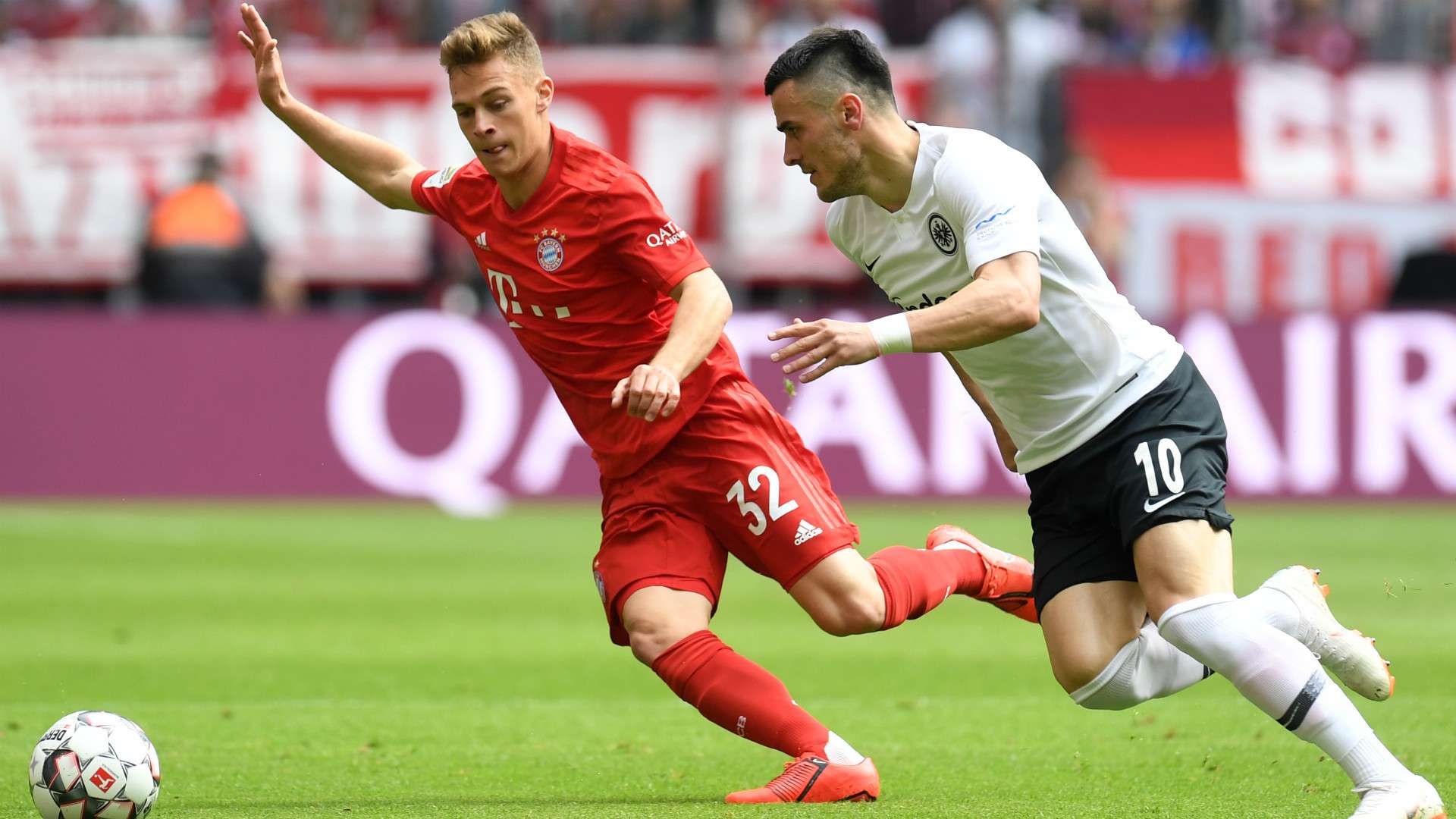 JOSHUA KIMMICH BAYERN MÜNCHEN FILIP KOSTIC EINTRACHT FRANKFURT GERMAN BUNDESLIGA 18052019