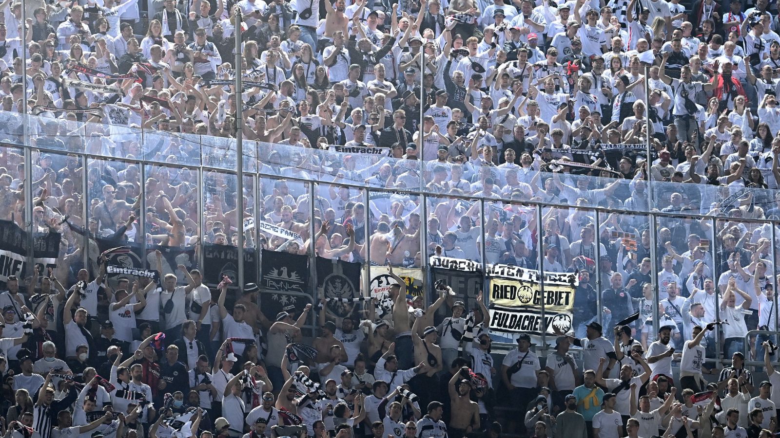 Aficionados Eintracht Frankfurt en Barcelona