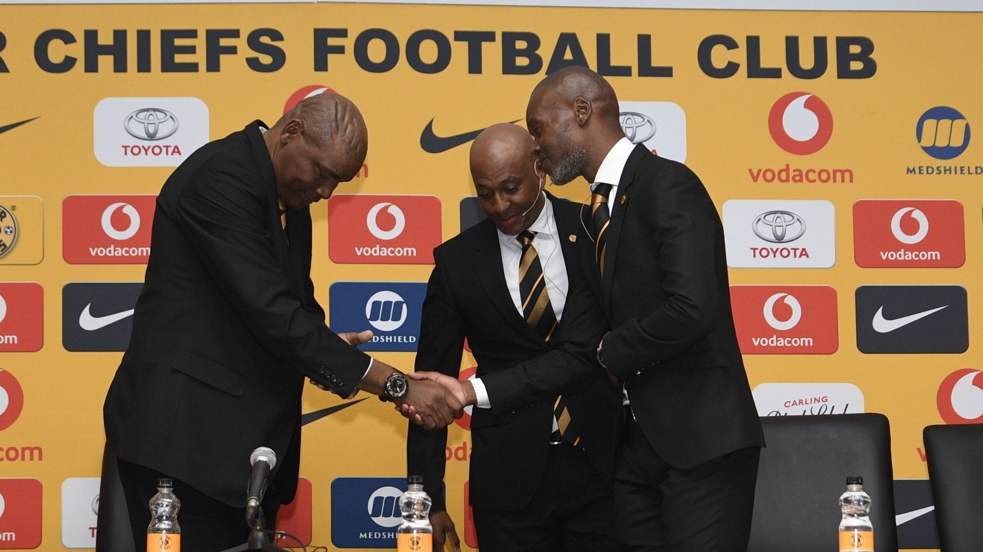 Molefi Ntseki, Arthur Zwane, Kaizer Chiefs