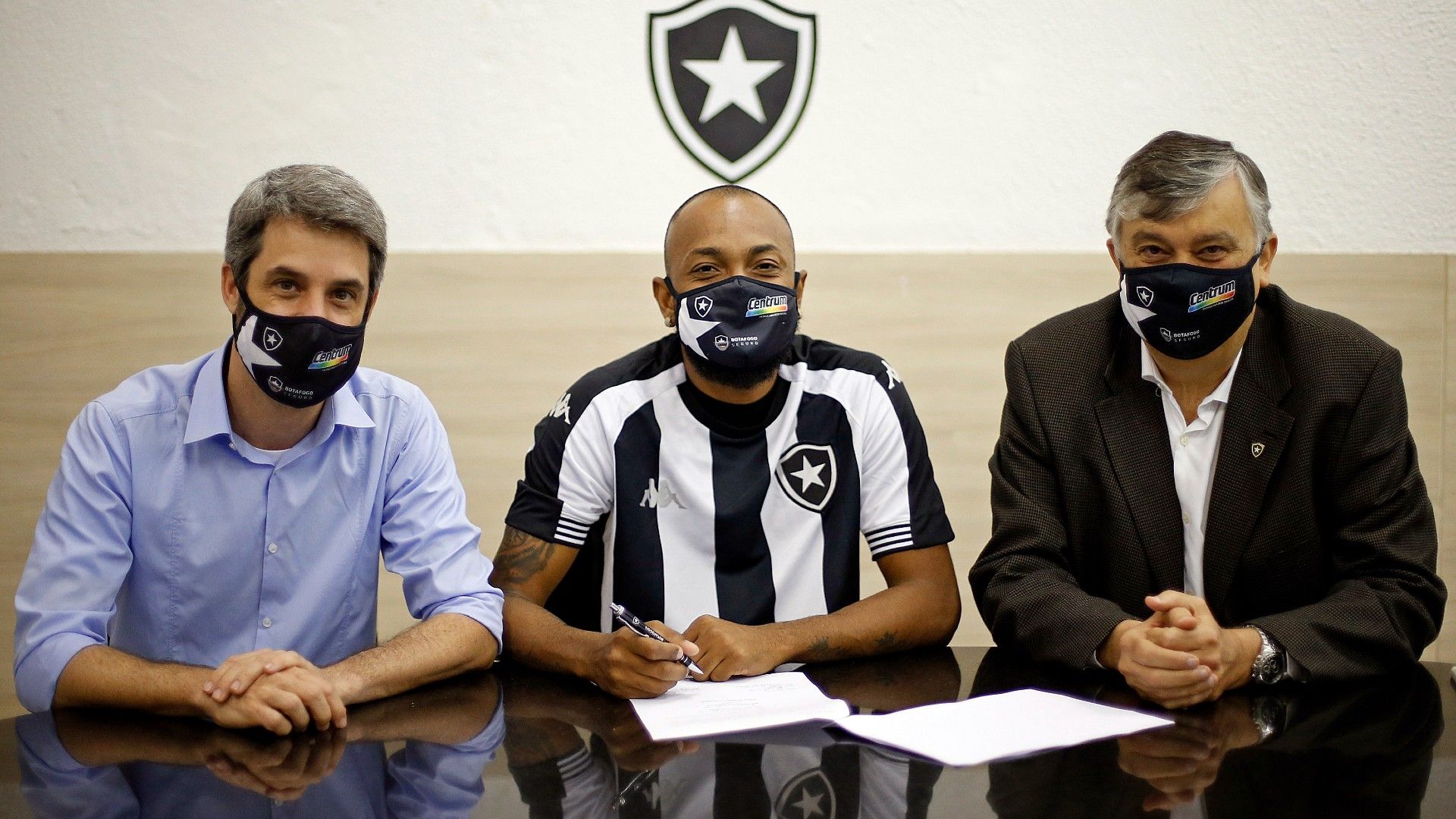 Chay Botafogo contrato assinado 31 08 2021