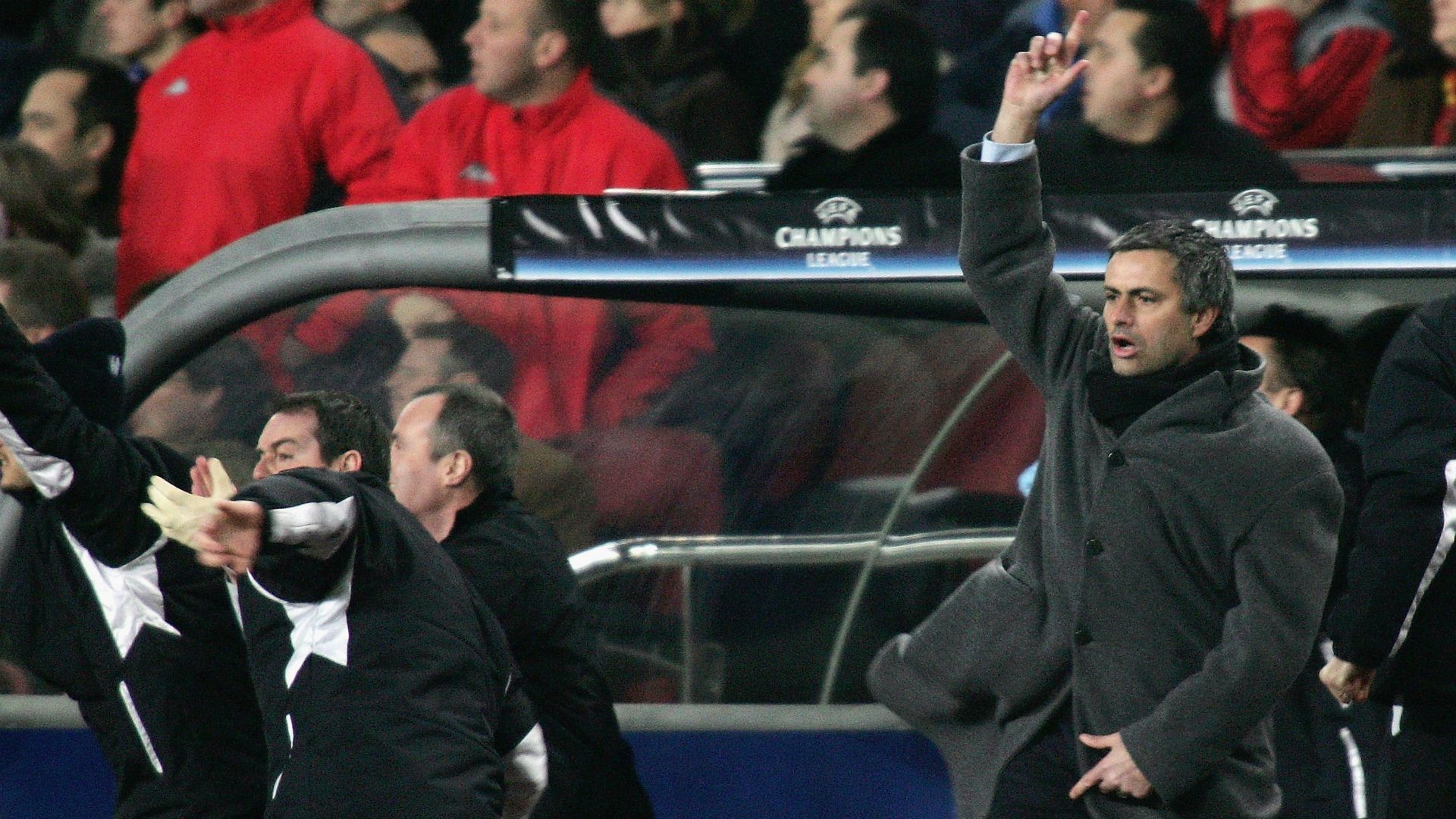 Jose Mourinho Champions League Barcelona v Chelsea 2005