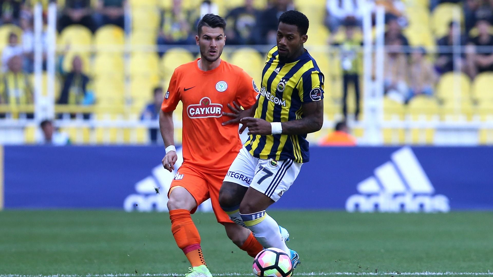 Fenerbahce Caykur Rizespor Jeremain Lens