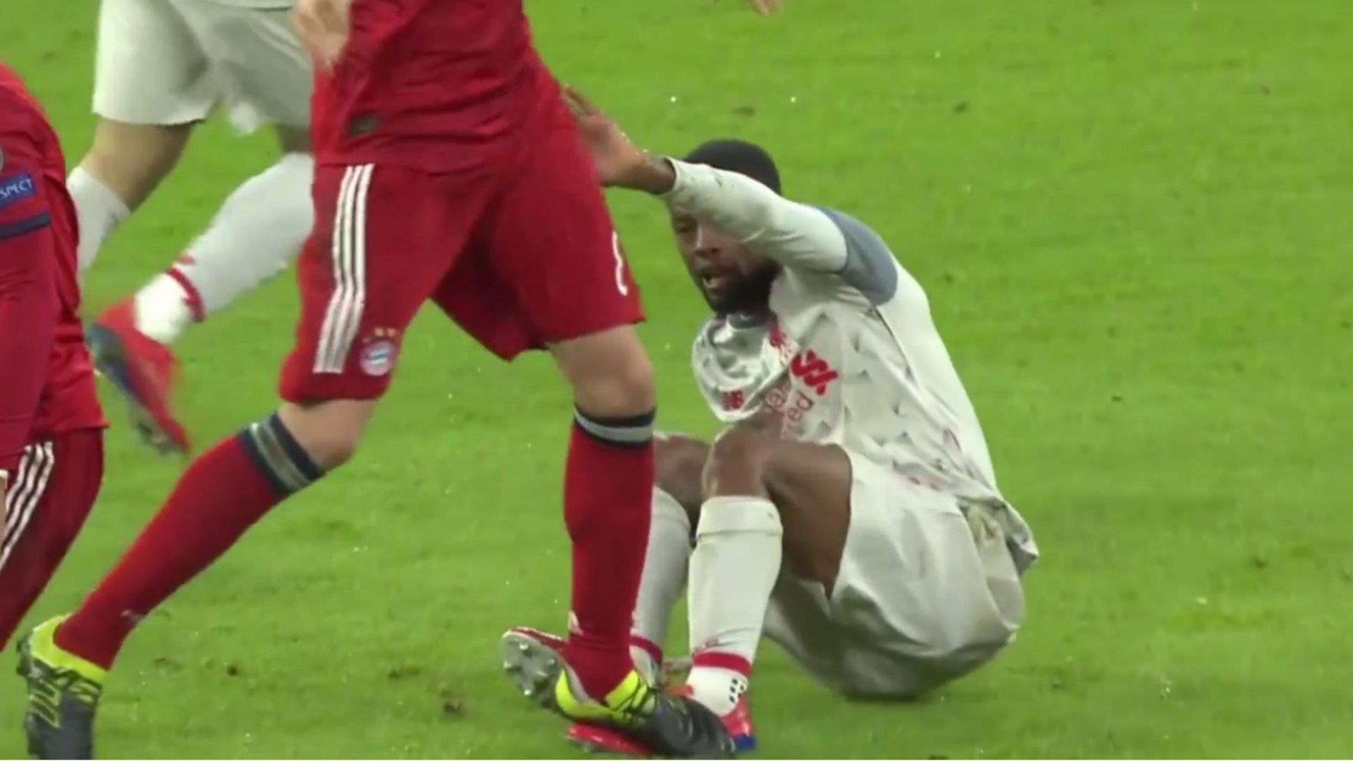 Javi Martinez Wijnaldum