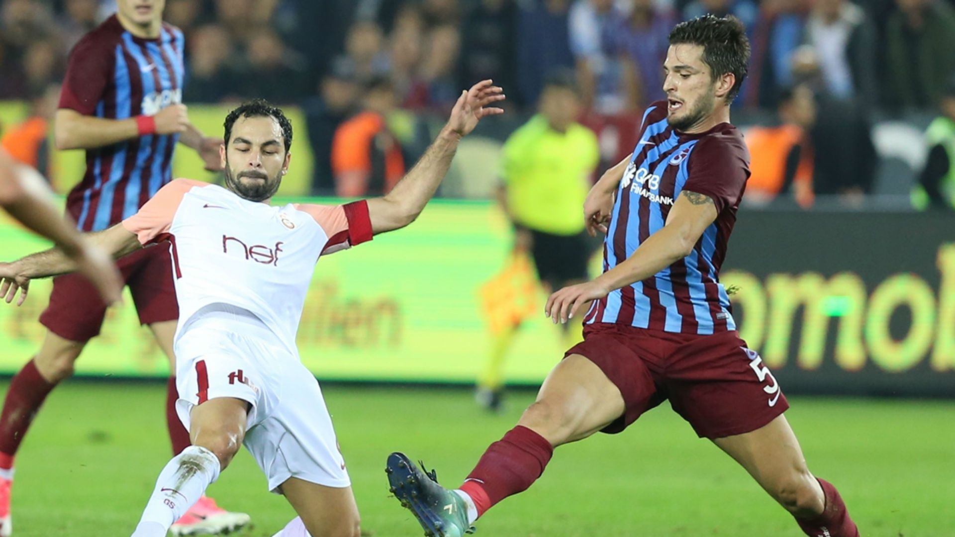 Selcuk İnan Okay Yokuslu Trabzonspor Galatasaray 10292017