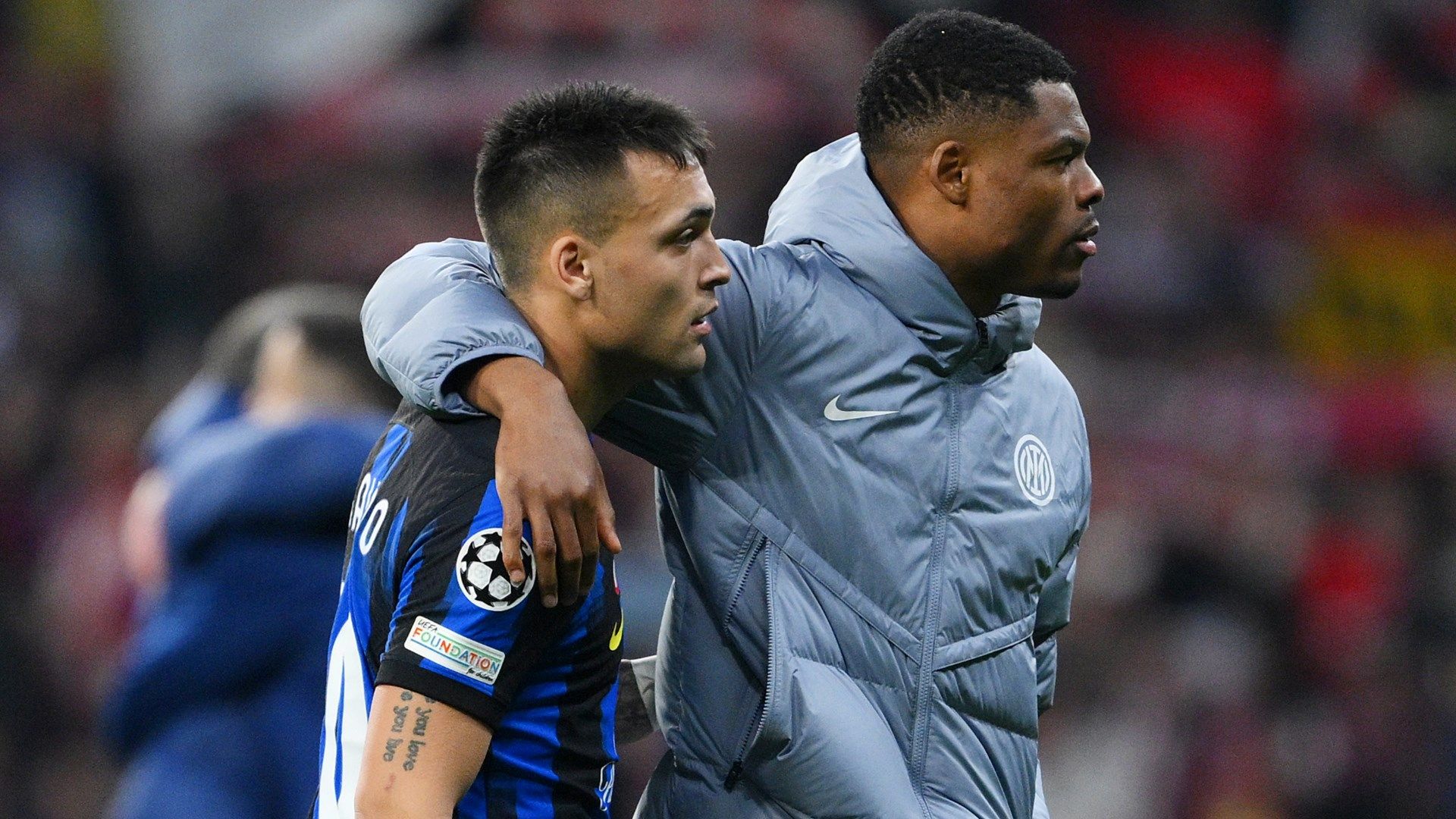 Lautaro Martinez Dumfries