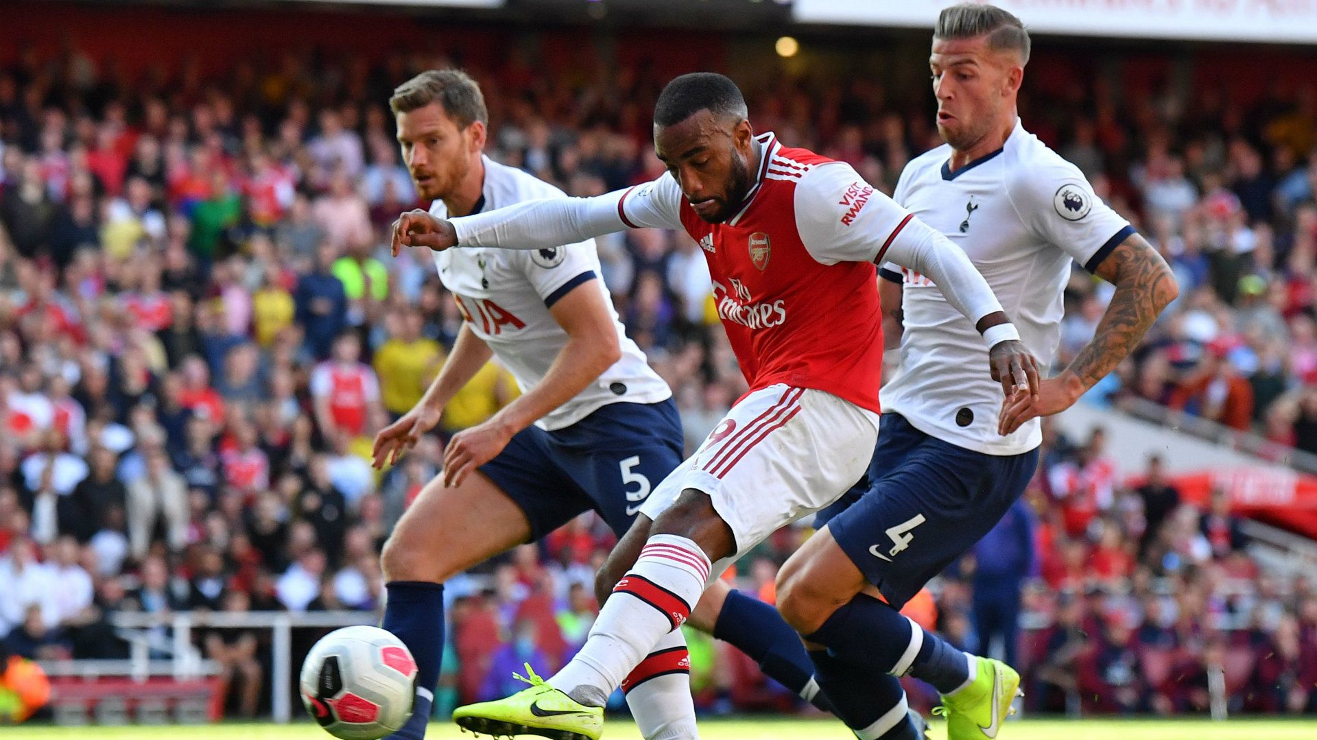 Alexandre Lacazette Arsenal vs Tottenham 2019-20