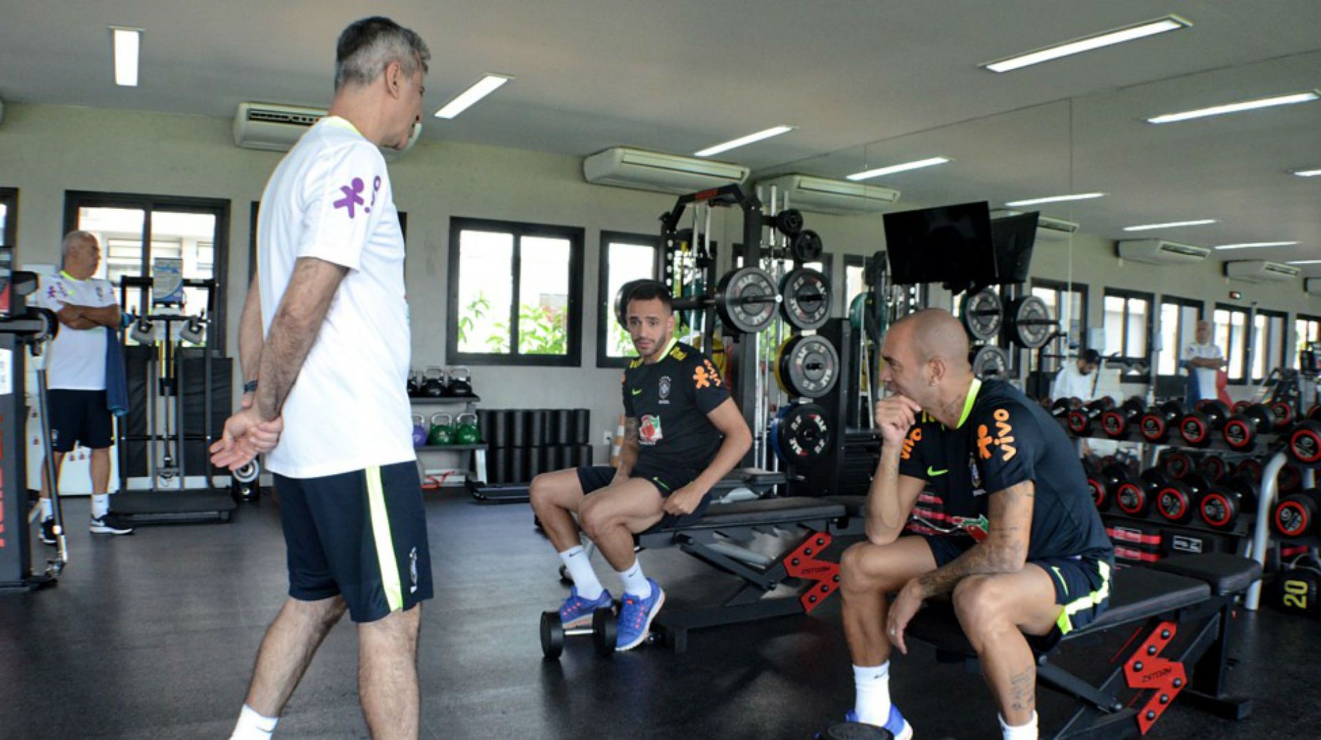 Renato Augusto e Diego Tardelli