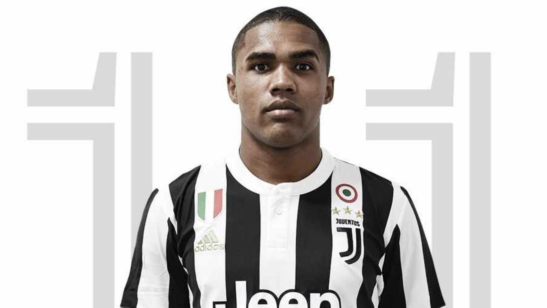 Douglas Costa Juventus unveiling 12072017