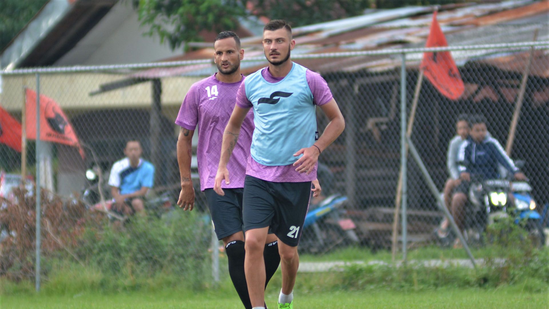 Alfonso De La Cruz & Yevhen Bokhashvili - PSS Sleman