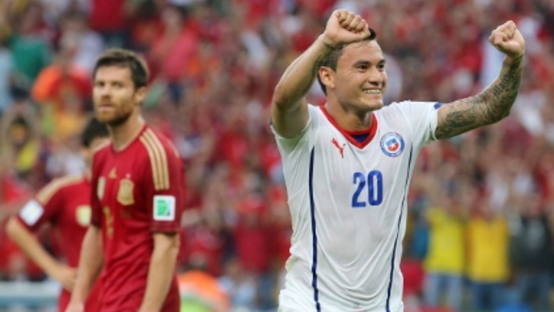 Charles Aránguiz Xabi Alonso Chile España 2014