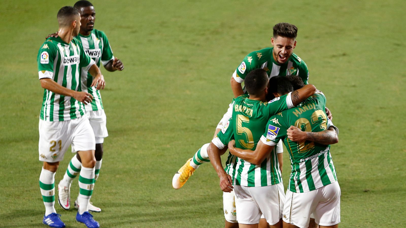 betis real madrid laliga bartra mandi carvalho