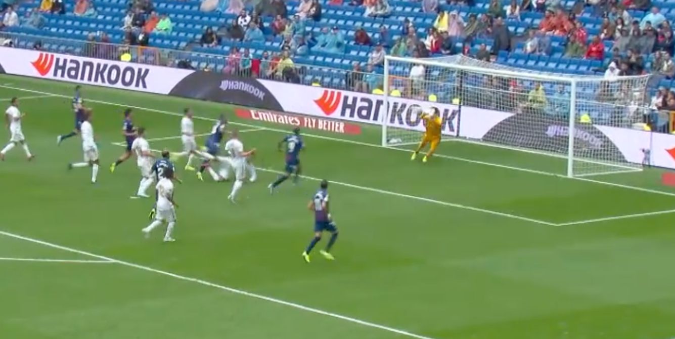 Thibaut Courtois Real Madrid Levante 2019