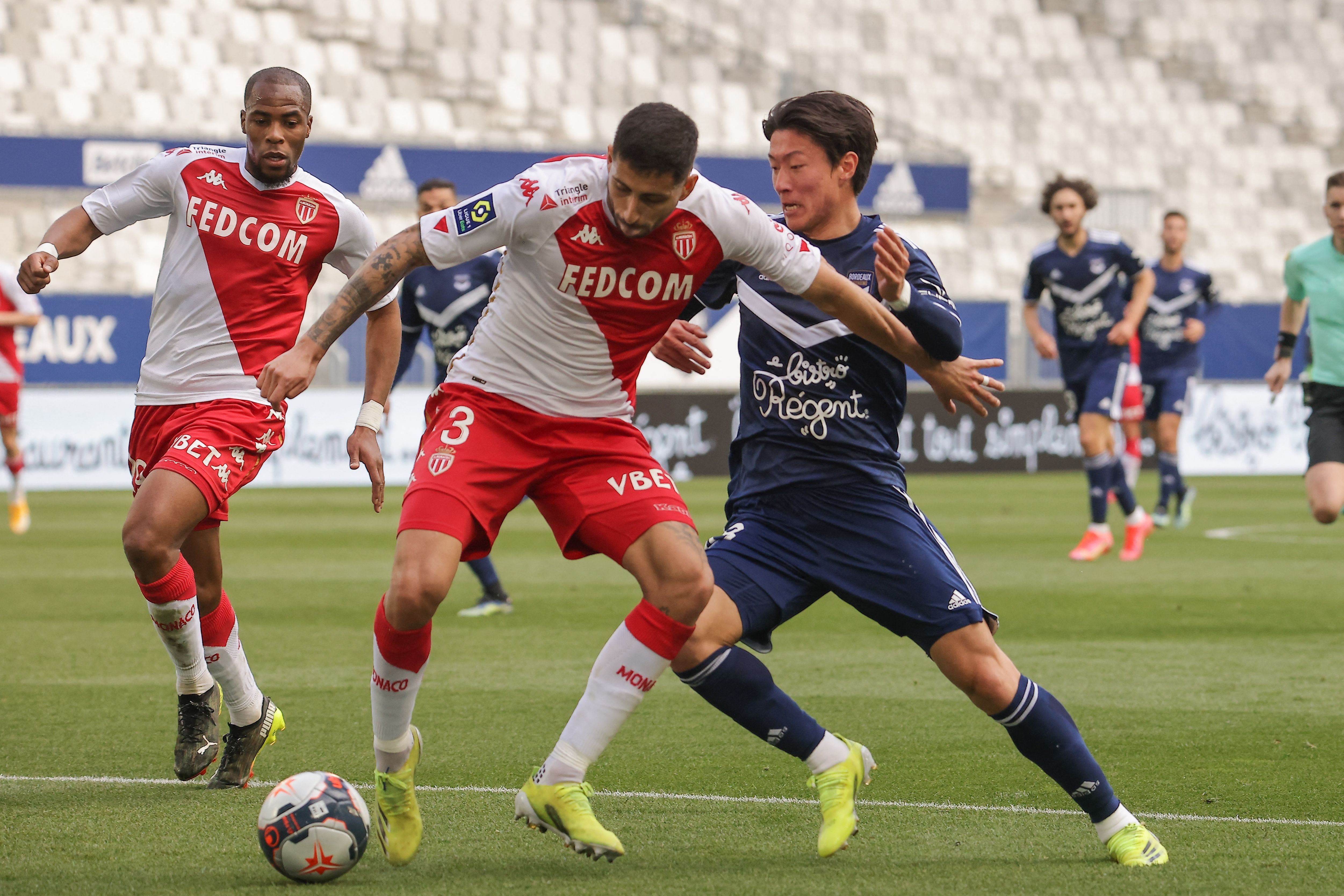 황의조 vs 모나코