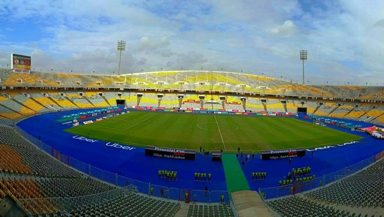 ملعب برج العرب