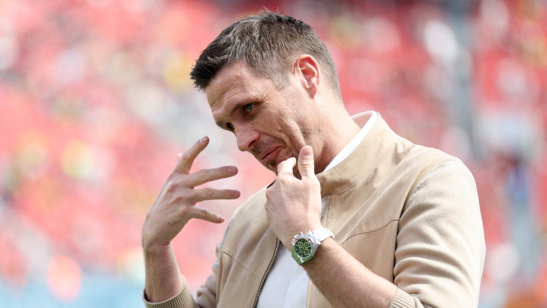 "Wenn etwas reinkommt, werden wir uns damit beschäftigen müssen": Sebastian Kehl bestätigt, dass ein Star den BVB im Sommer verlassen könnte