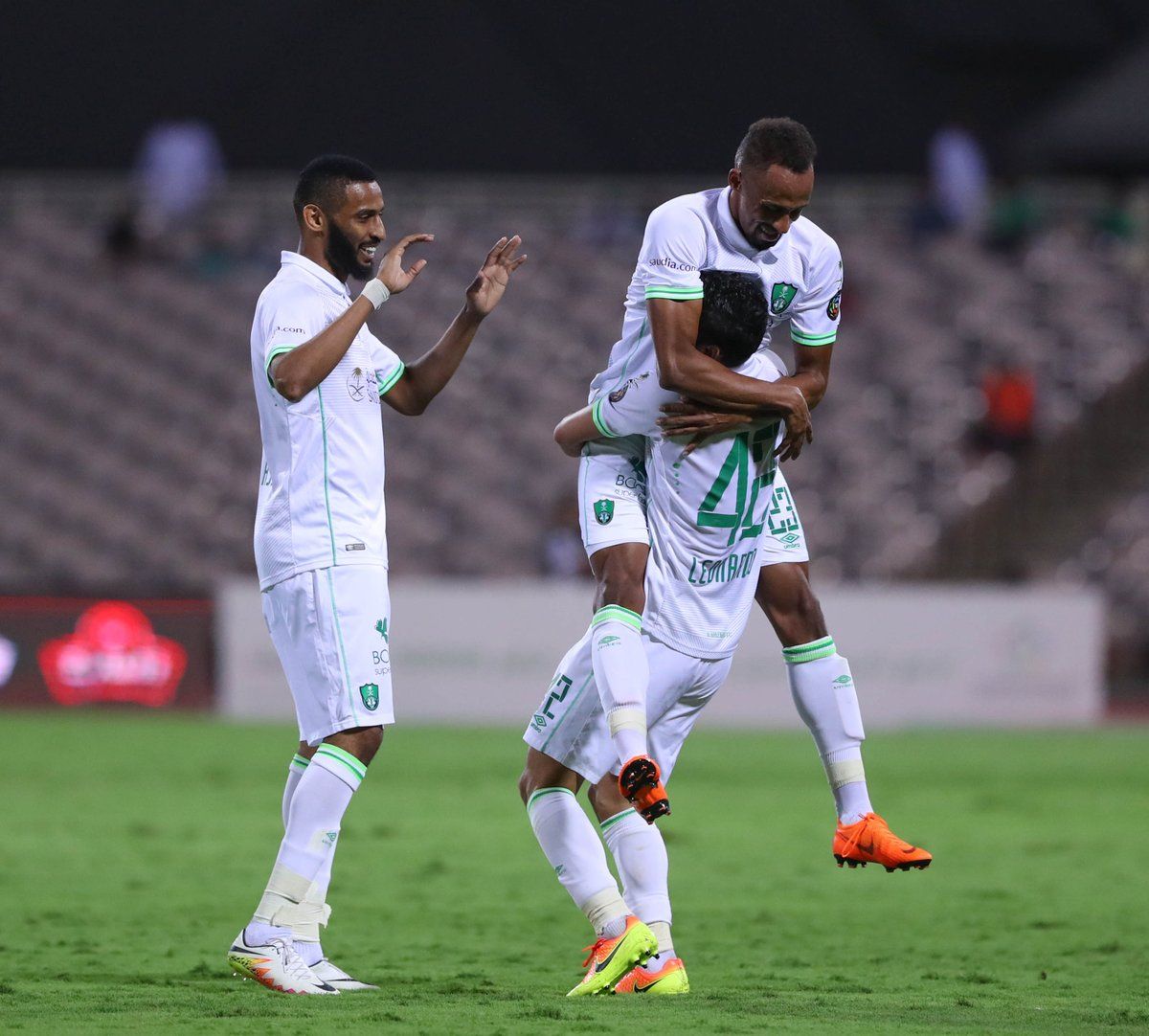 الأهلي - أحد - ليوناردو