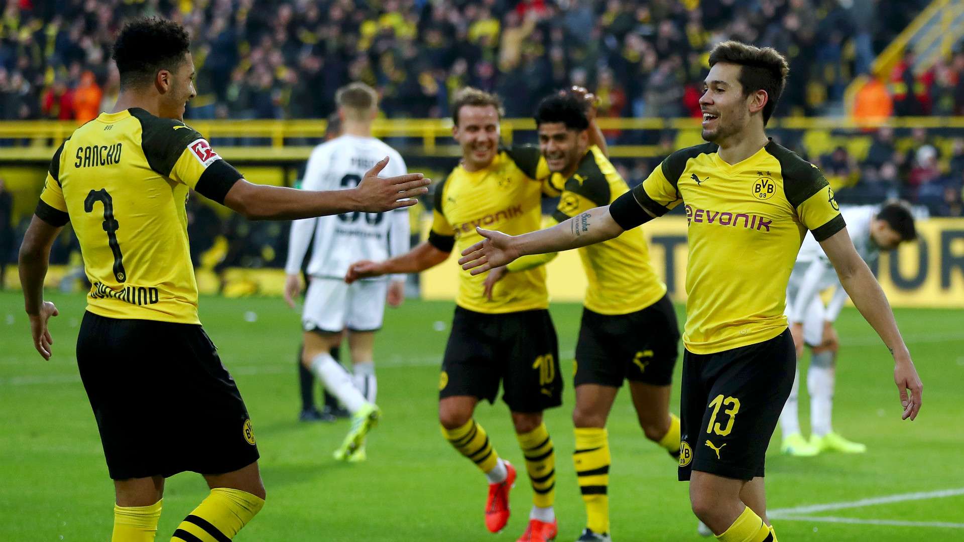 RAPHAEL GUERREIRO BORUSSIA DORTMUND