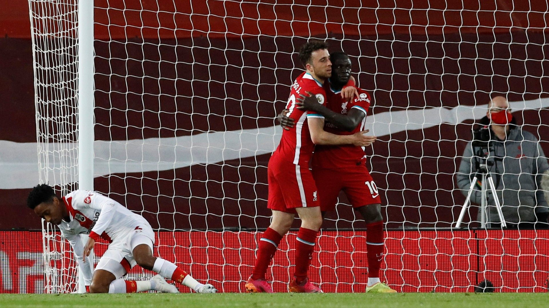 Sadio Mane Diogo Jota Liverpool 2020-21