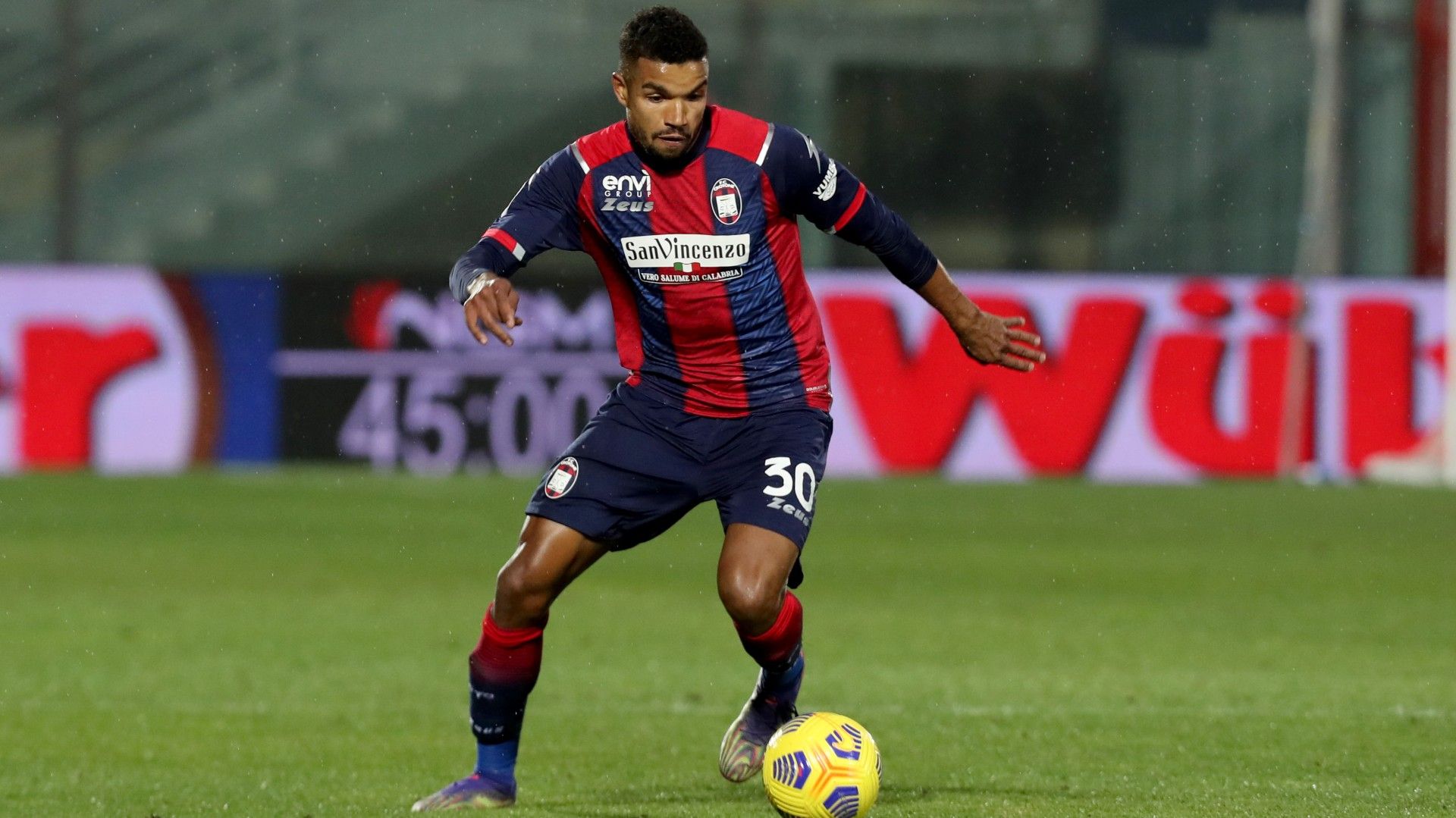 Junior Messias Crotone