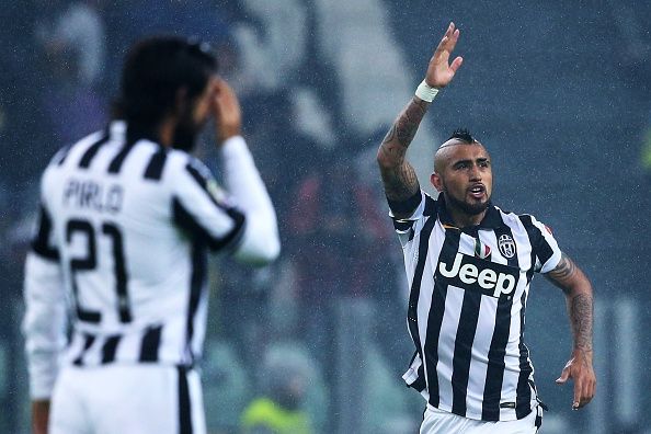 Arturo Vidal celebra el 1-0 a Torino. Al final, Juventus ganó 2-1.