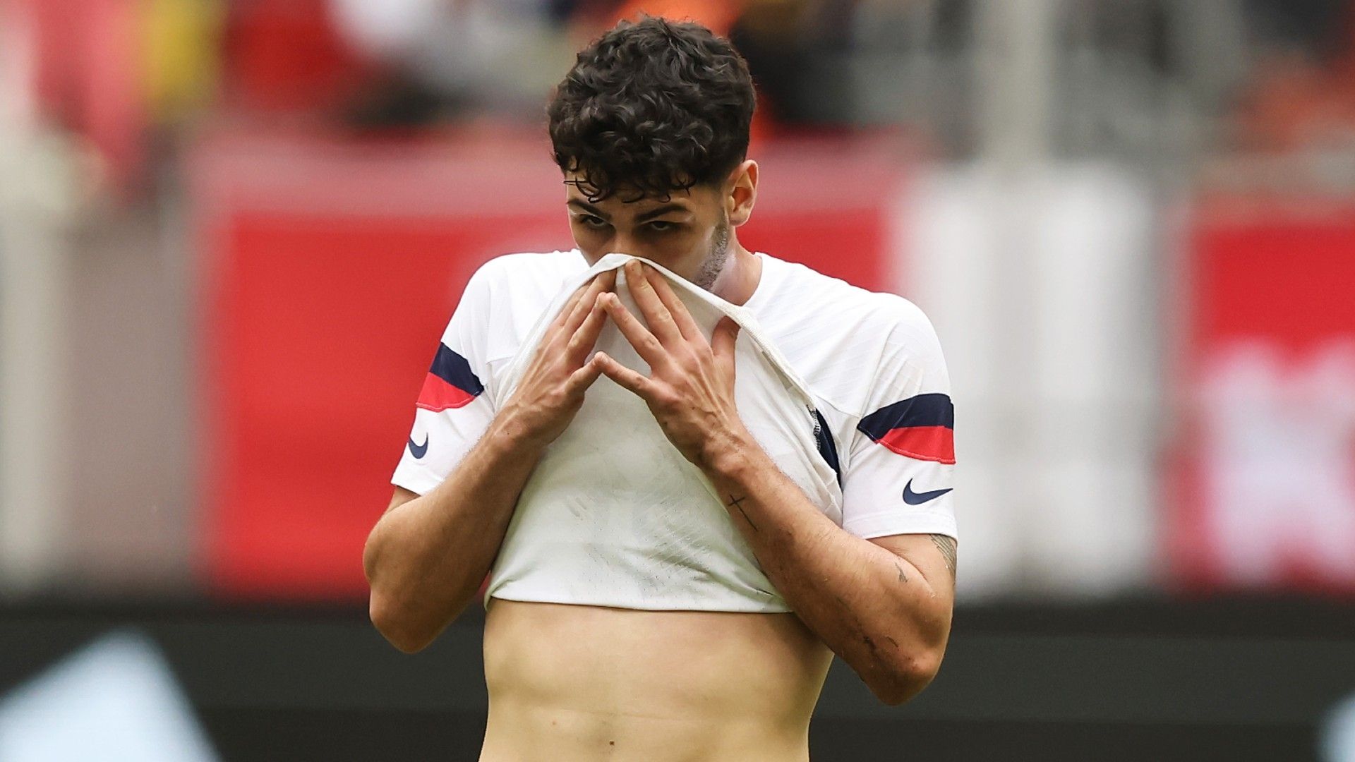 Johnny Estados Unidos amistoso