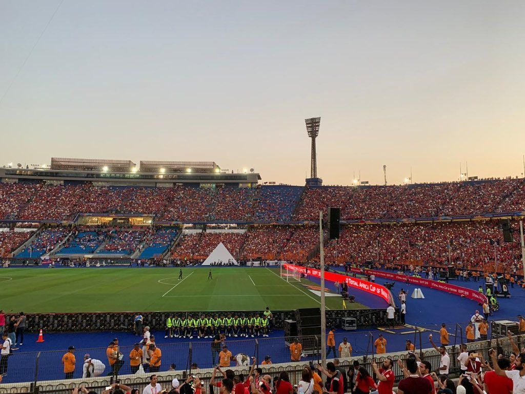 جمهور مصر - استاد القاهرة