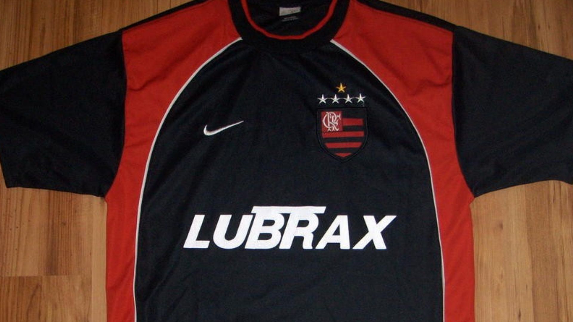 Flamengo camisa alternativa 2004 05
