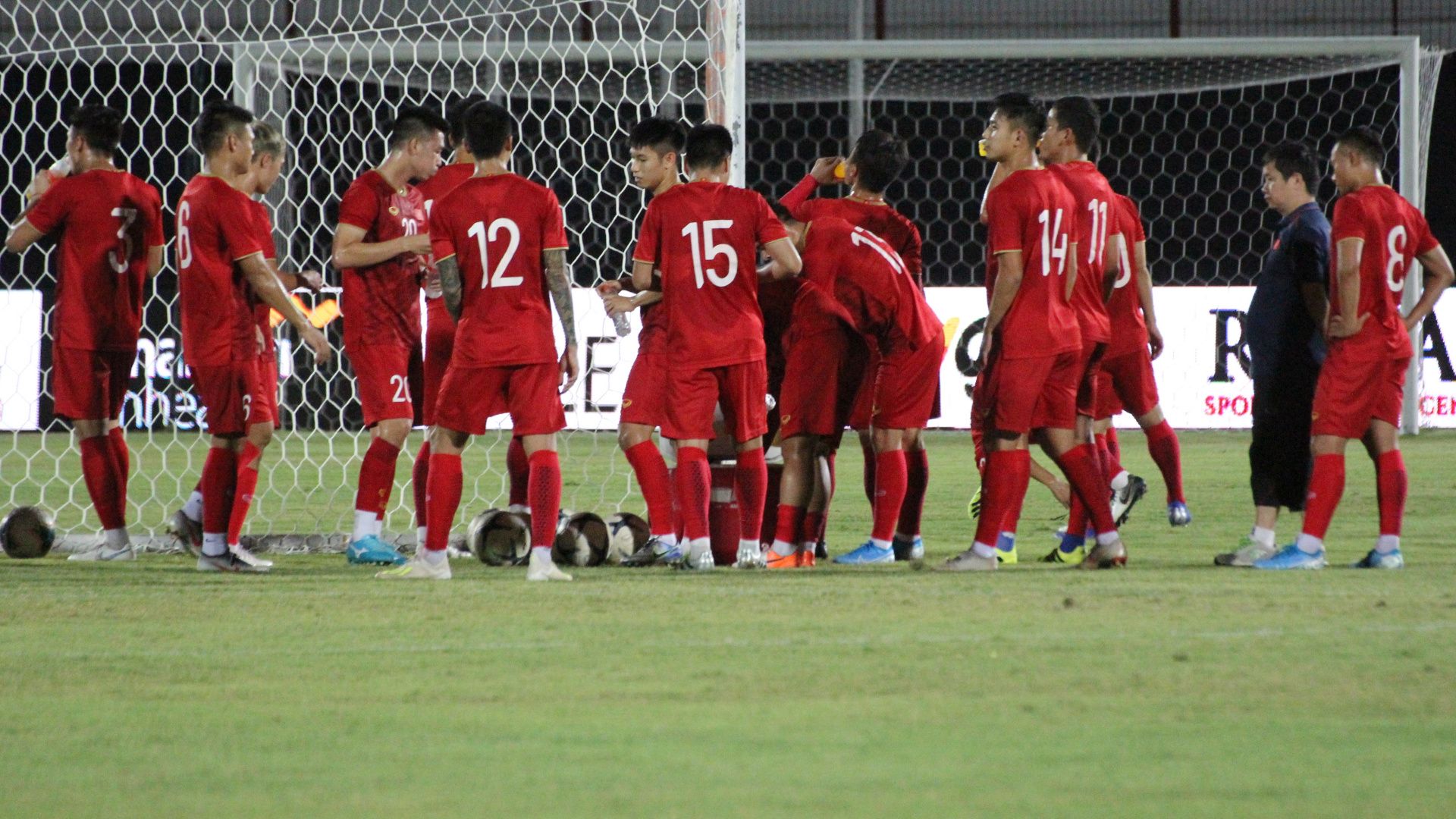 Latihan Timnas Vietnam