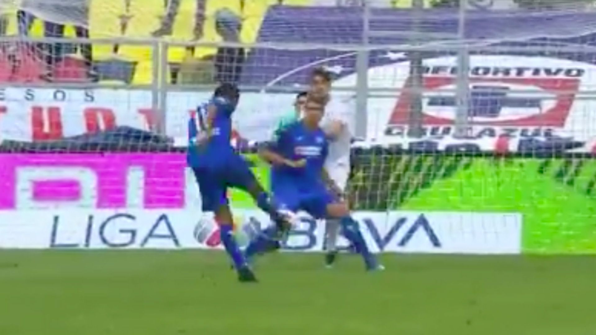 Golazo Elías Hernández Volea