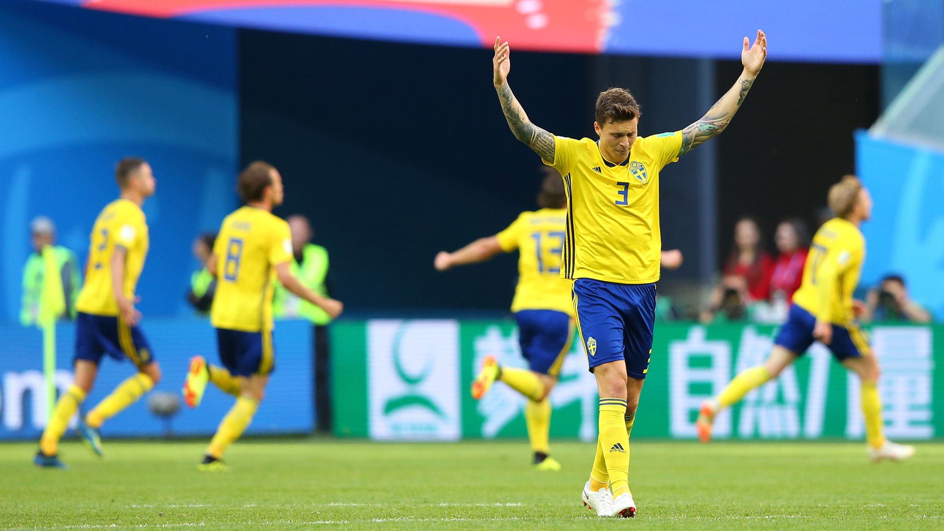 Victor Lindelof Sweden Switzerland 030718