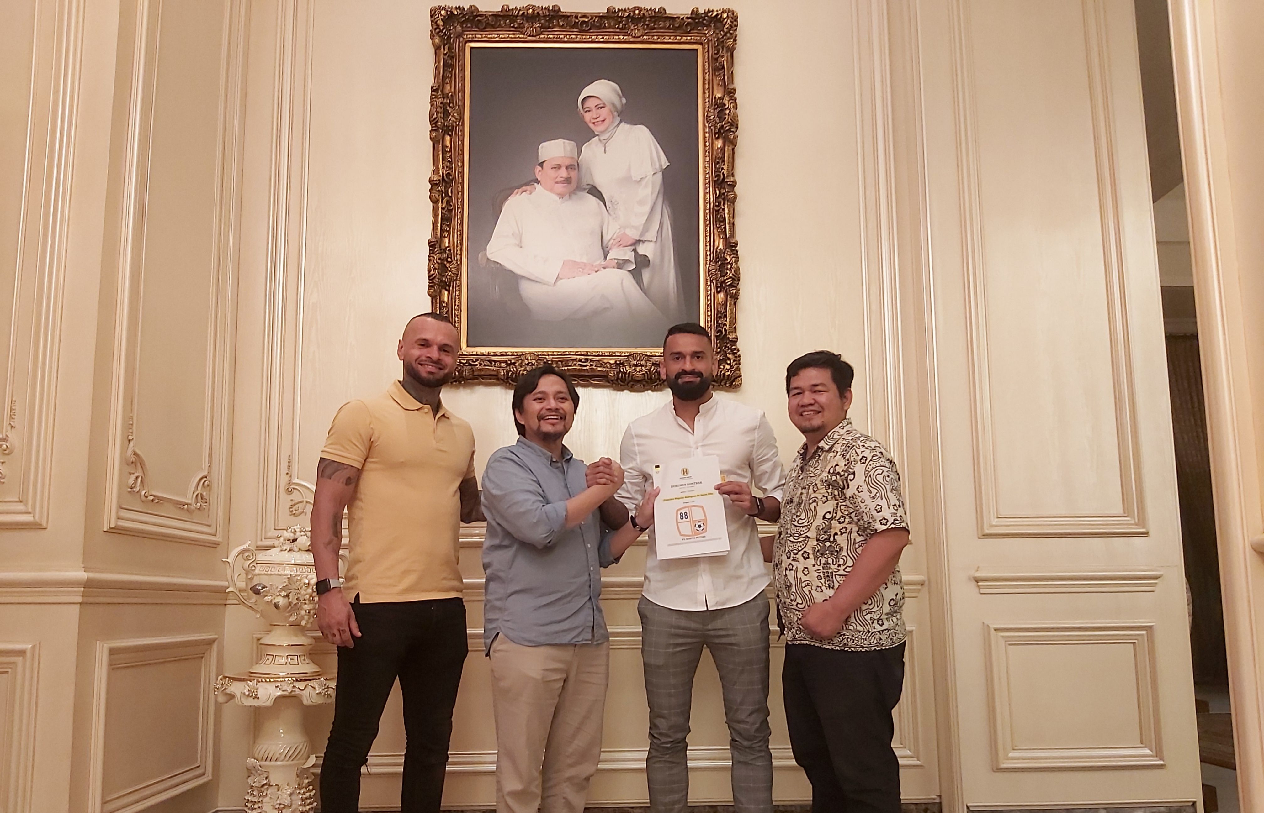 Perkenalan Francisco Torres bersama Barito Putera