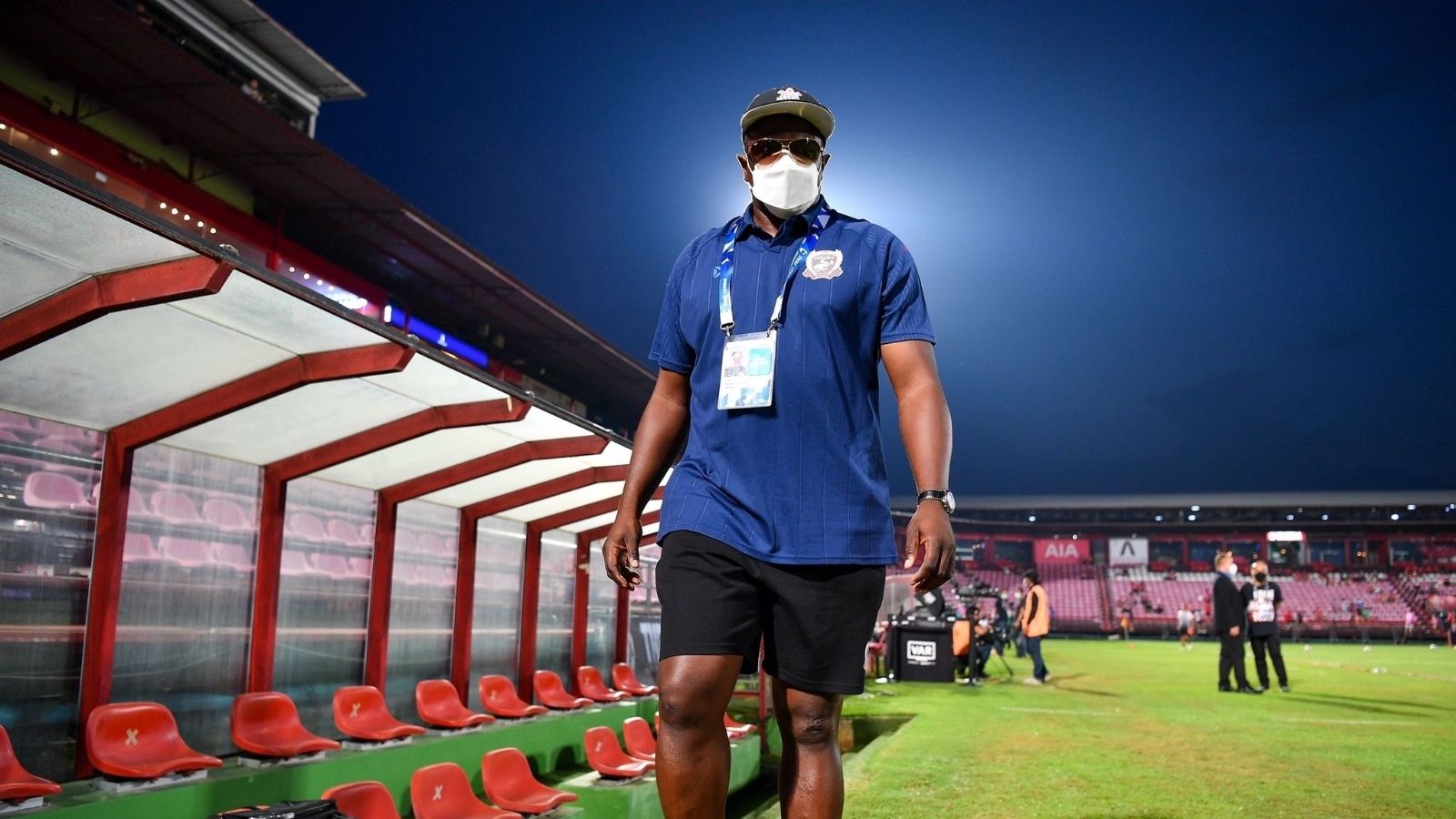 อเดบาโย กาเดโบ