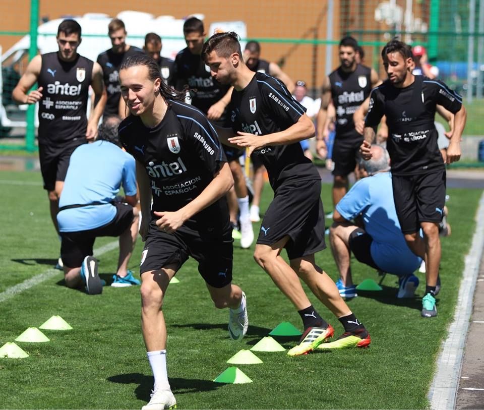 Laxalt treino Uruguai