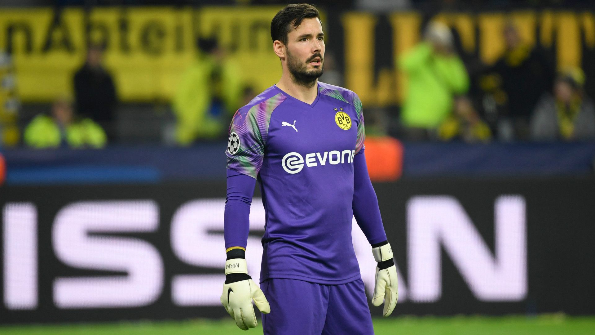 ROMAN BÜRKI BORUSSIA DORTMUND