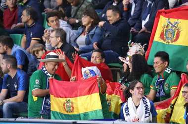 Hinchas de Bolivia